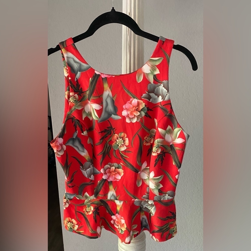 ALEXIA ADMOR Red Floral Sleeveless Peplum Blouse - SZ Small NWOT - Picture 7 of 8